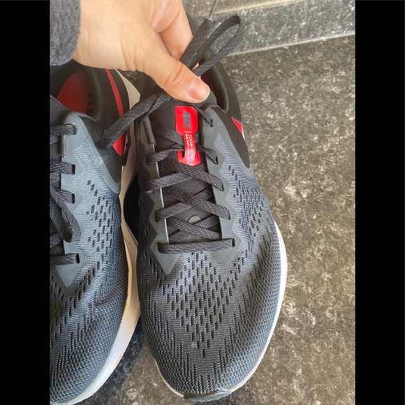 Nike Zoom Winflo 6 'University Red' - Picture 6 of 15